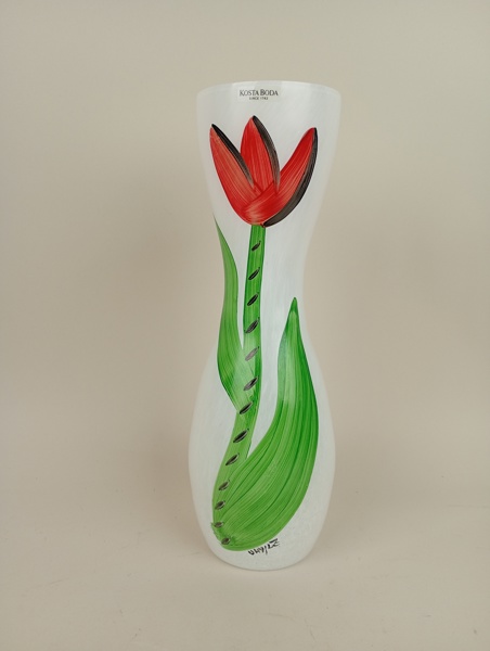 Vas, "Tulipa" Ulrica Hydman Vallien Kosta Boda, signerad