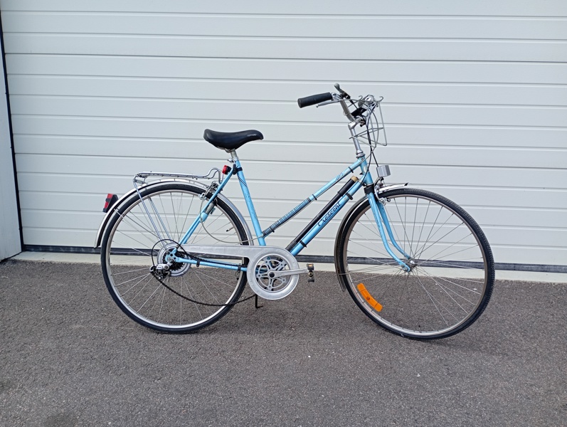 Damcykel, Crescent 3 växlad