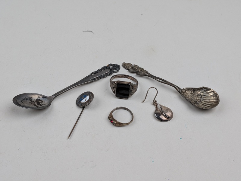 Silverföremål bl.a. Ringar