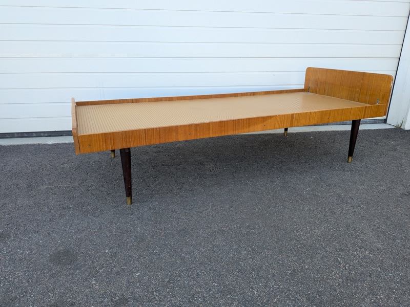 Dagbädd, 1960-tal Teak