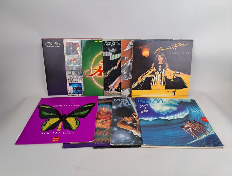 Parti LP-skivor bl.a. Oasis, Rolling Stones m.fl.