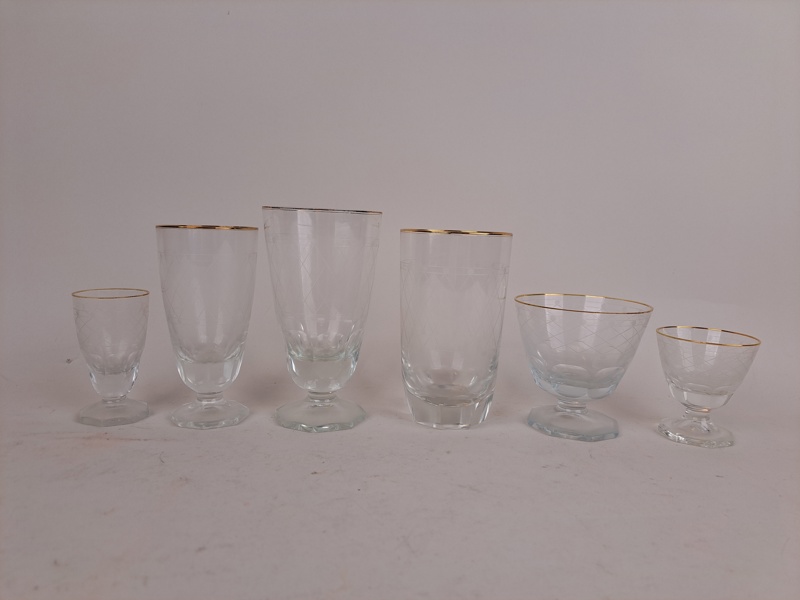 Glasservis, Guldkant & slipad dekor