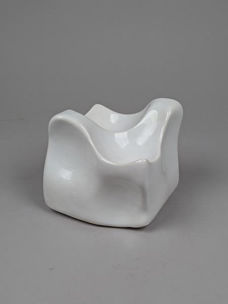 Skulptur, "Saltsten" Åsa Lindsjö, Porslin