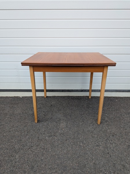 Matbord med utdragbara skivor, teak