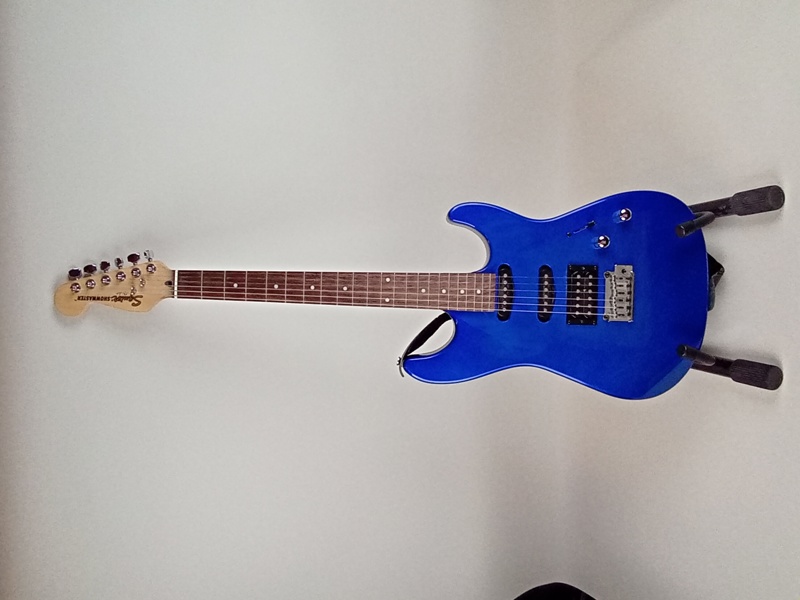 Elgitarr, Fender Squier Showmaster