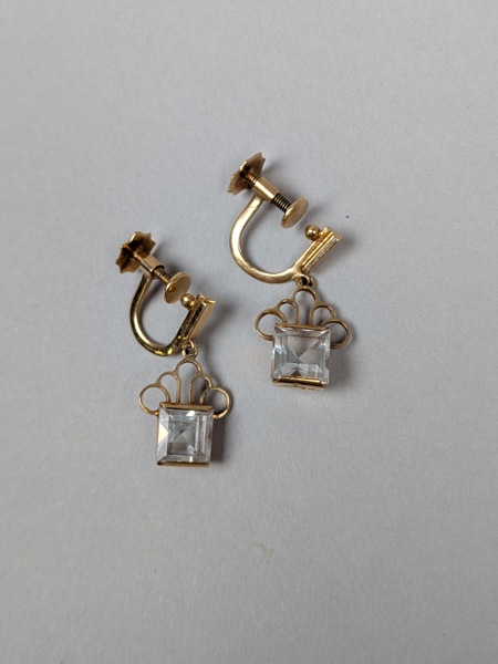 Öronhänge 18 k Guld & Bergkristall