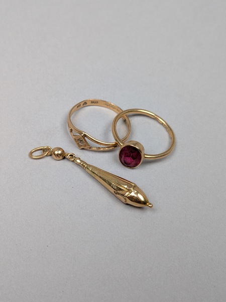 Skrotguld/ ringar & hänge, 18 k Guld