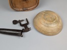 Allmoge,Kragstrykjärn, skål & vattenbehållare