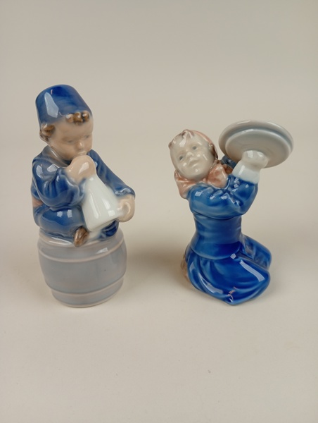 Figuriner 2 st, no 3689 & 3677, Ada Bonflis, Royal Copenhagen Danmark