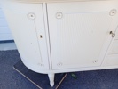 Sideboard, Axet Gustaviansk-stil