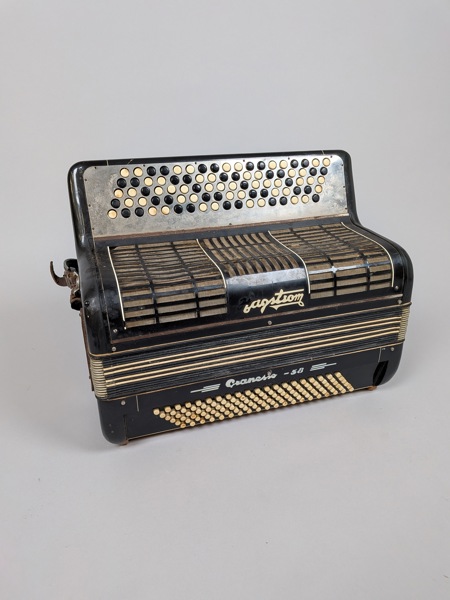 Dragspel, Hagström Granesso 55