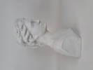 Skulptur /kvinnobyst, konstmassa