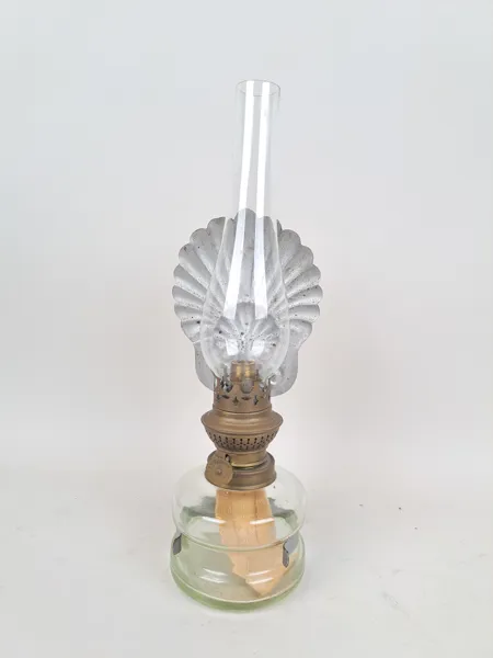 Väggfotogenlampa