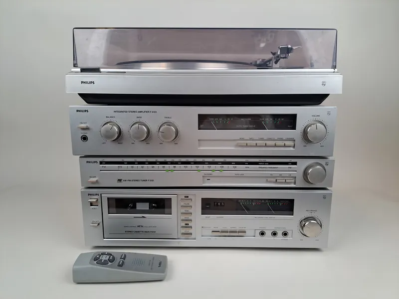 Stereoanläggning, Philips, Stereo Casette F6121 / AM-FM Stereo Tuner F2121 / Stereo Amplifier F4122/Record Player-Synchro F7124