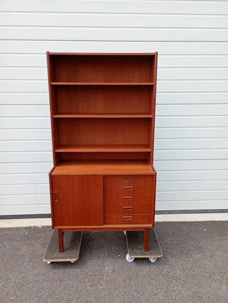 Bokhylla med underskåp, teak