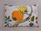 Gardinkappa & uppsydda kuddar, tyg ifrån Svenskt tenn bl.a. "Vegetable Tree" Josef Frank för svenskt tenn