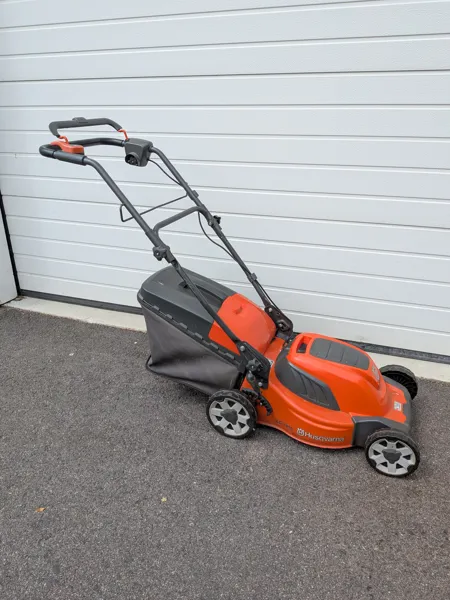 Gräsklippare, Husqvarna LC141c