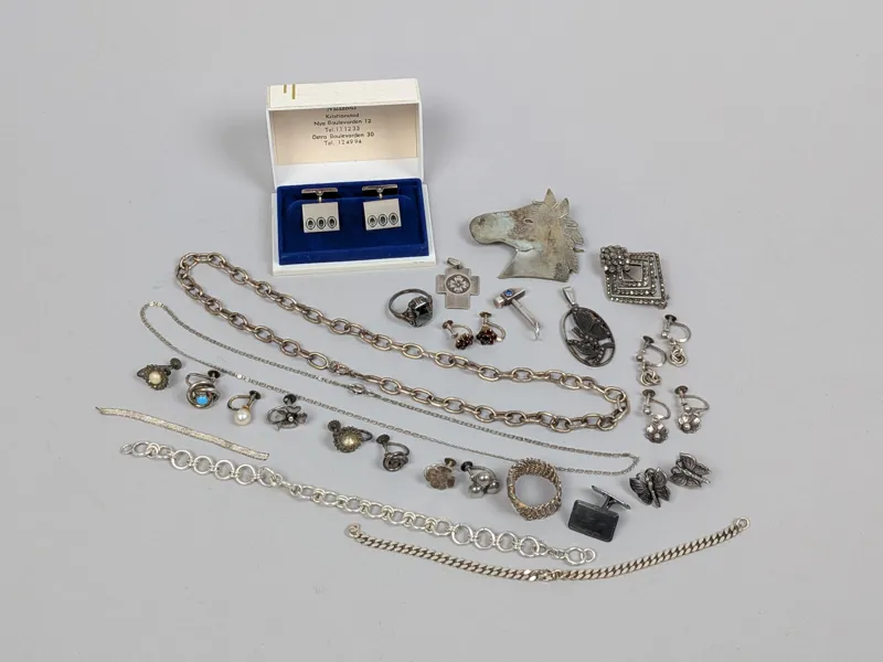 Silversmycken & -skrot