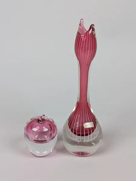 Glasvas & äpple, bl.a. Studio Åhus