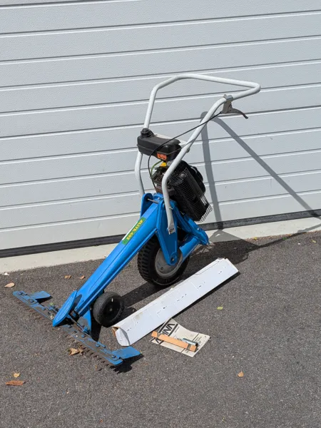 Slåtterbalk, Alpina Elite 402