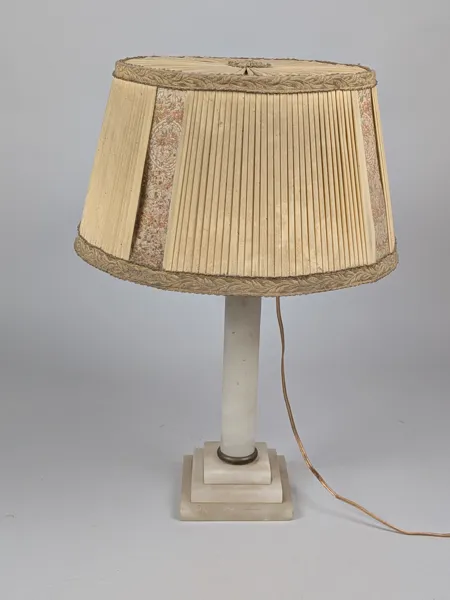 Bordslampa, Alabaster, tidigt 1900-tal