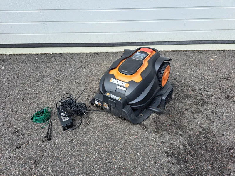 Robotgräsklippare, Landroid Worx W6790E.1, med tillbehör