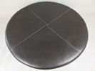 Ottoman / sittpuff, Skinn