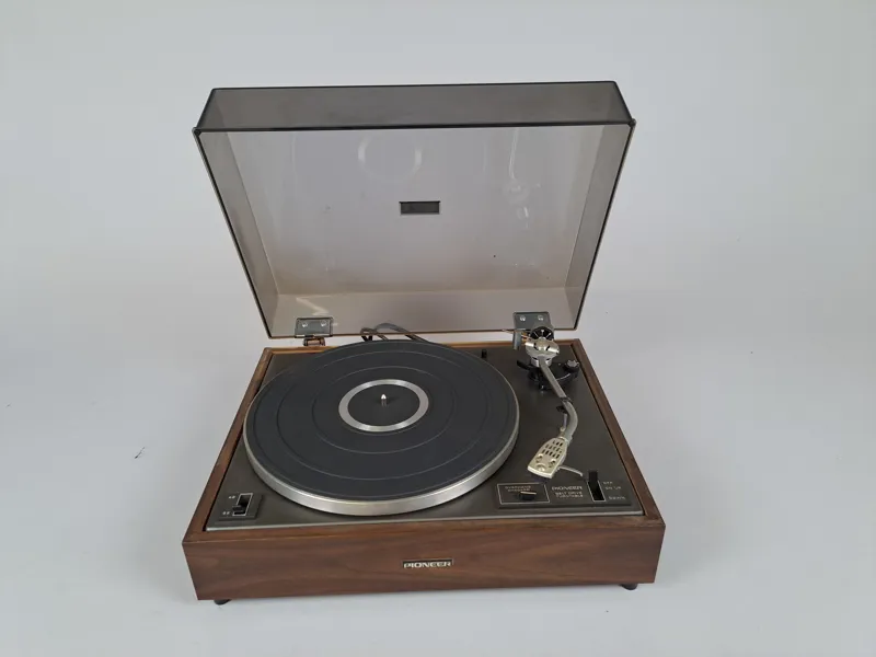 LP-spelare, Pioneer modell 120 II