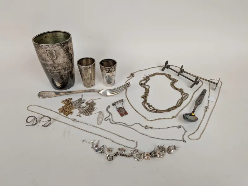 Parti Silver bl.a. bägare, smycken