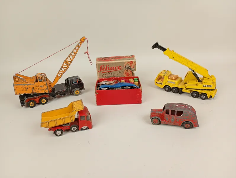 Leksaker bl.a. Dinky