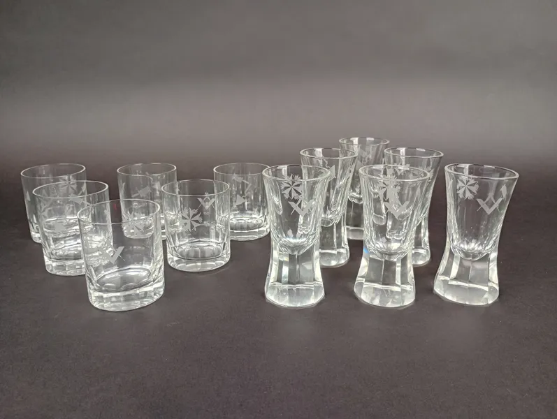 Glas, Frimurare, etsad dekor