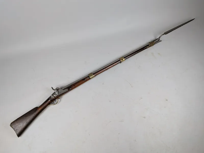 Slaglåsgevär, 1800-tal med bajonett & laddstock