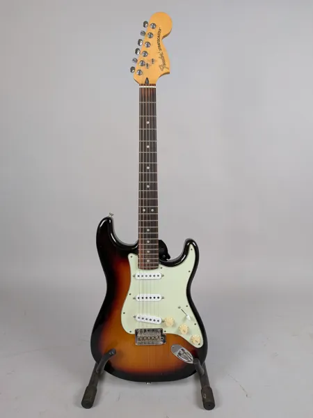 El-gitarr, Fender Stratocaster "Blackmore modifierad" & M 77 mikrofoner