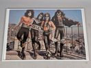 Poster, Kiss