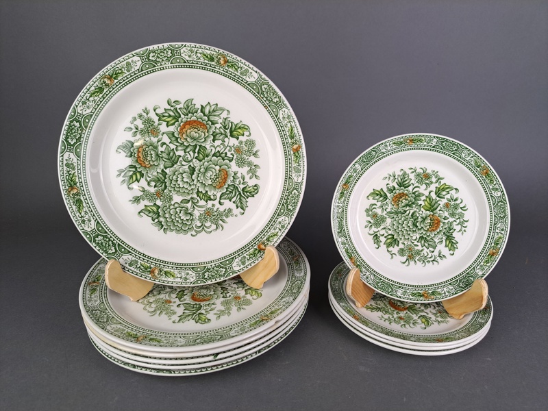 Tallrikar, "Canterbury" Ridgway Ironstone Staffordshire