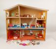 Dockhus med inredning, Lundby
