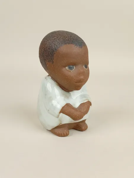 Figurin, "Syd" ur Serien Alla Världens barn, Lisa Larson Gustavsberg