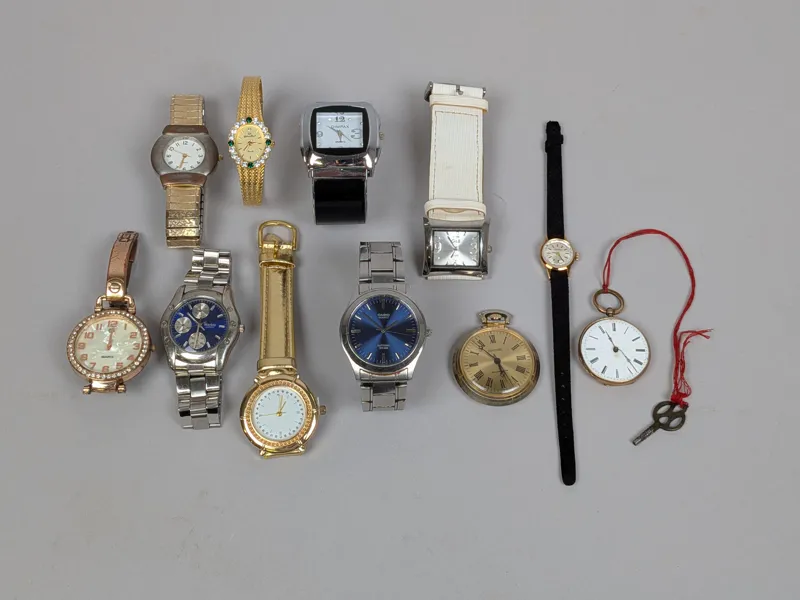 Parti armbandsur m.fl.