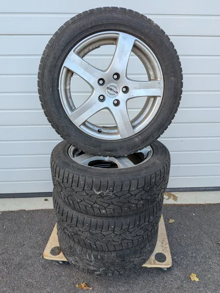 Aluminiumfälgar med däck, 16 " 