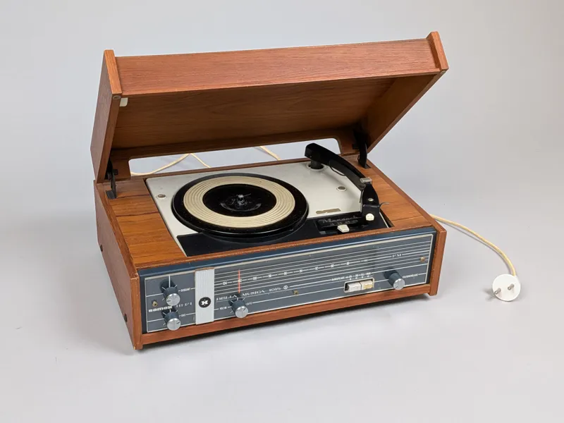 Radiogrammofon, Samex Teak