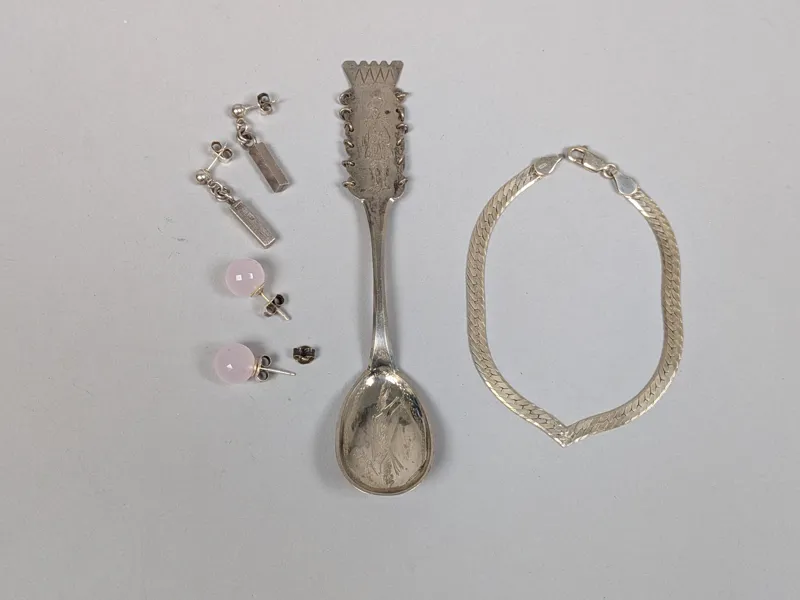 Diverse silver bl.a. örhänge