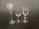 Parti snapsglas, bruten botten 1800-/1900-tal