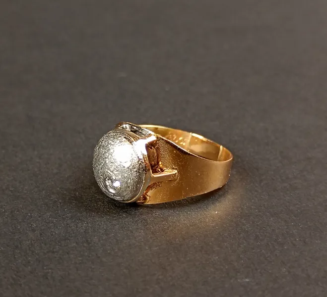 Ring med sten, 18 k Guld