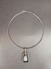 Silverhalsband med sten