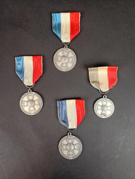 Silvermedaljer 4 st