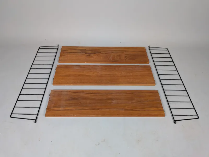 Vägghylla, Stringmodell, teak