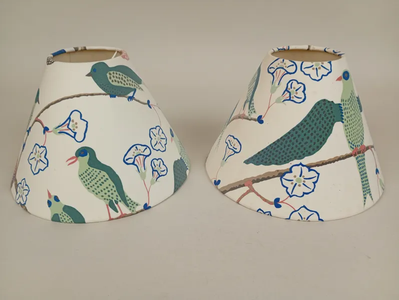 Lampskärmar, med tyg "Gröna fåglar" Josef Frank Firma Svenskt Tenn