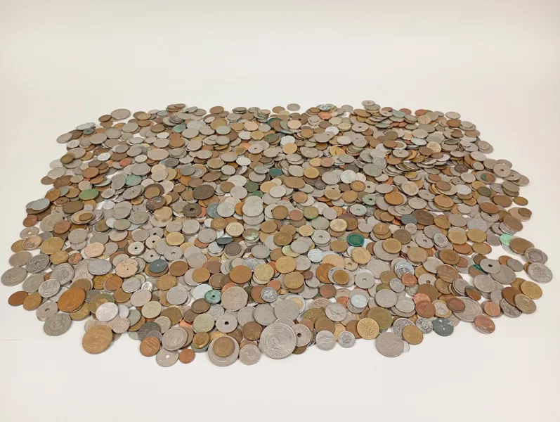 Stort Parti mynt, Världen ink. valuta