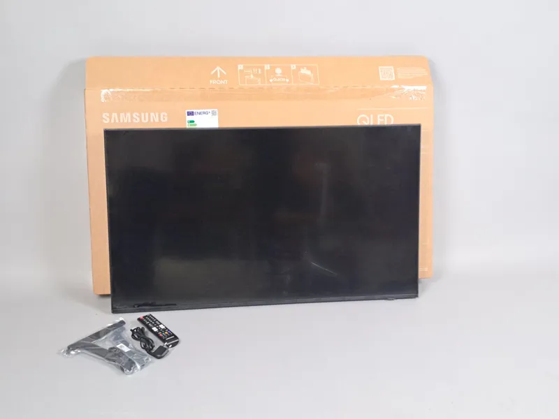 Smart-TV, Samsung 43", TQ43Q7F3BU, Obegagnad