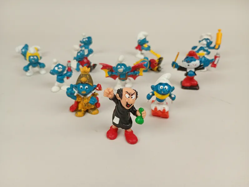 Samlarfiguriner, SMurfar bl.a. Bully Scheich